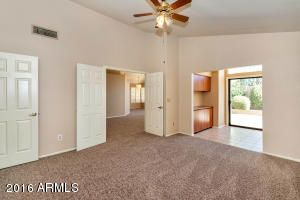 38 E Caroline Ln, Tempe, AZ 85284 photo 8