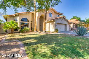 1538 W Devon Dr, Gilbert, AZ 85233 photo 1