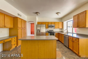 1538 W Devon Dr, Gilbert, AZ 85233 photo 5