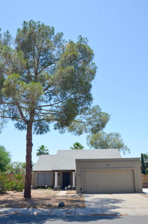 1009 E Wickieup Ln, Phoenix, AZ 85024 photo 2