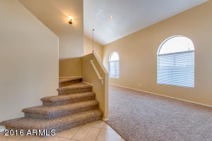269 E Sherri Dr, Gilbert, AZ 85296 photo 4