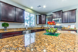3521 E Franklin Ave, Gilbert, AZ 85295 photo 16