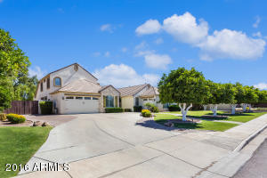 3952 E Fairbrook Cir, Mesa, AZ 85205 photo 2