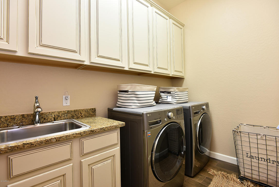 921 E Holbrook St, Gilbert, AZ 85298 photo 46