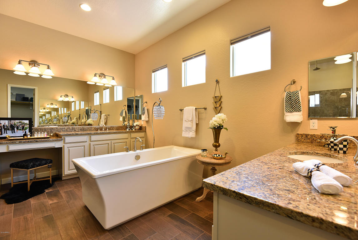 921 E Holbrook St, Gilbert, AZ 85298 photo 27