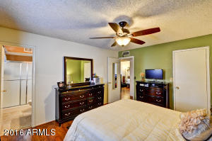 3552 E Helena Dr, Phoenix, AZ 85032 photo 5