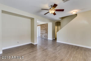 2618 E Weldon Ave, Phoenix, AZ 85016 photo 3