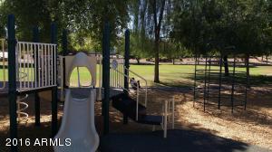 2074 E Cathy Ct, Gilbert, AZ 85296 photo 4