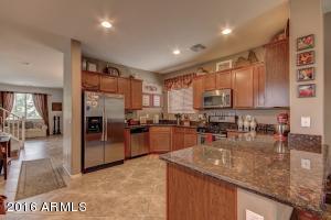 2028 S Martingale Rd, Gilbert, AZ 85295 photo 10