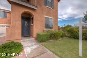 2028 S Martingale Rd, Gilbert, AZ 85295 photo 2