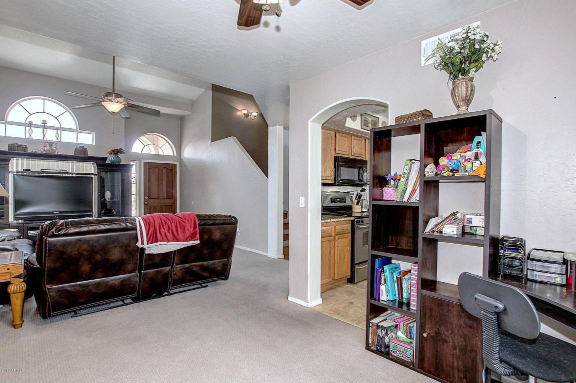 1533 W Pacific Dr, Gilbert, AZ 85233 photo 9
