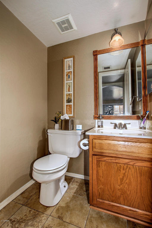 1533 W Pacific Dr, Gilbert, AZ 85233 photo 17