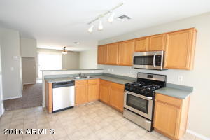 6041 W Odeum Ln, Phoenix, AZ 85043 photo 5