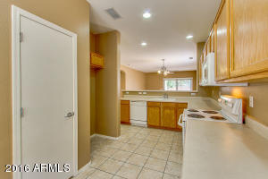 10133 E Kilarea Ave, Mesa, AZ 85209 photo 11