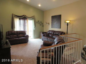 1502 E Laurel Ave, Gilbert, AZ 85234 photo 2