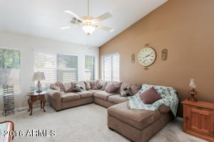 1031 N Marble St, Gilbert, AZ 85234 photo 4