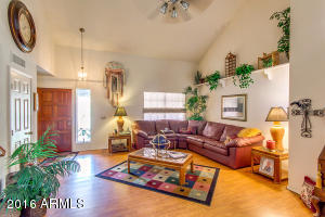 2325 E Millbrae Ct, Gilbert, AZ 85234 photo 5