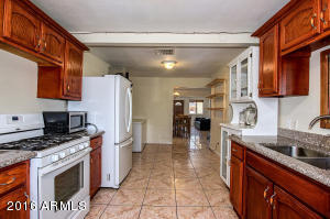 1440 E Weldon Ave, Phoenix, AZ 85014 photo 2