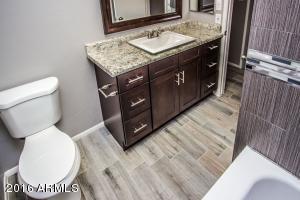  3036 N 32nd St #302, Phoenix, AZ 85018 photo 17