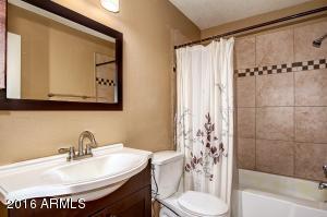 2941 N 22nd Pl, Phoenix, AZ 85016 photo 8