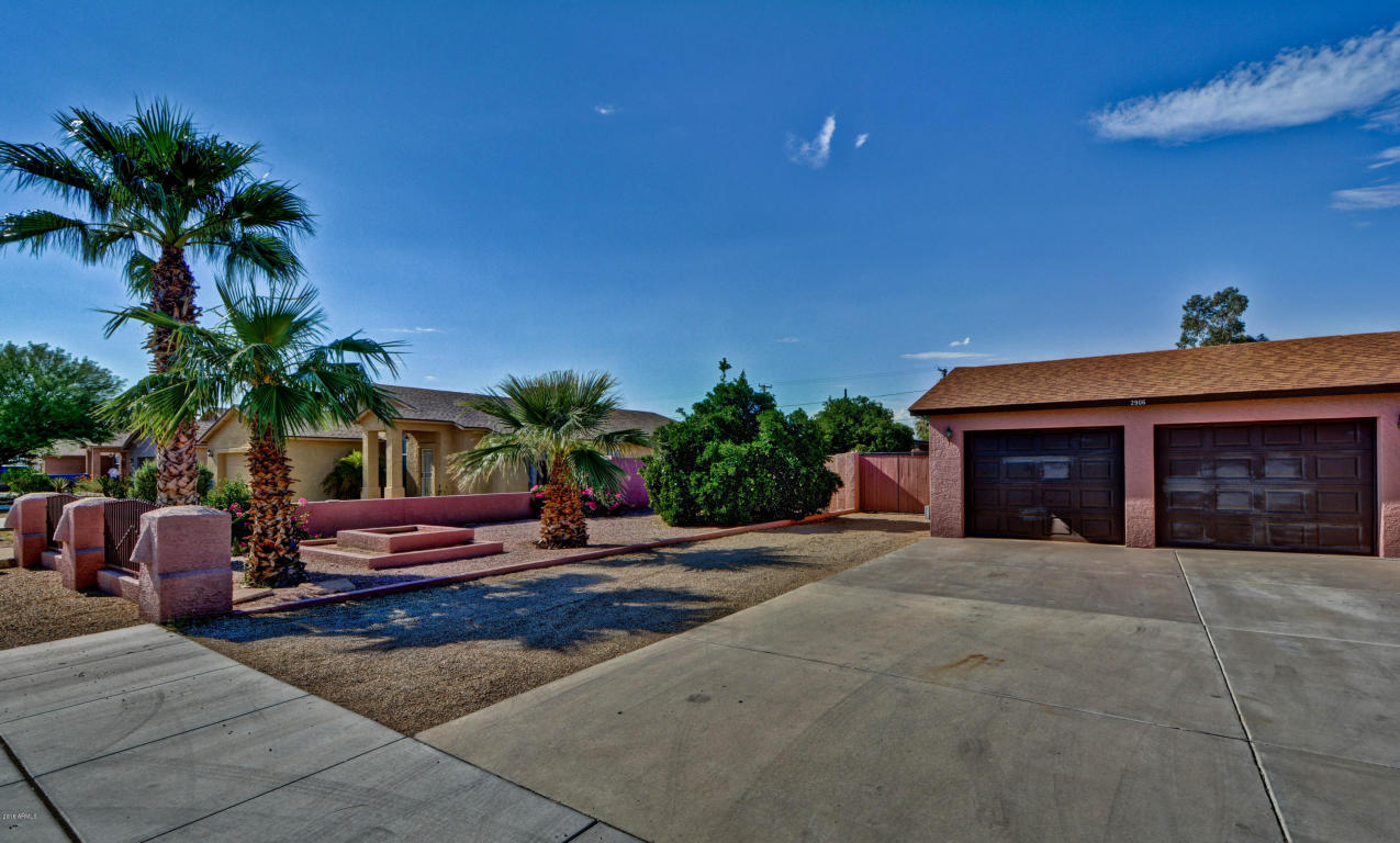 2906 E Danbury Rd, Phoenix, AZ 85032 photo 6