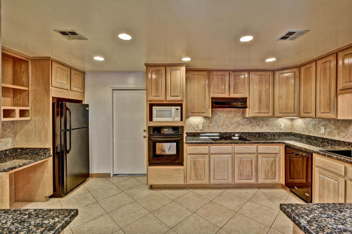 2906 E Danbury Rd, Phoenix, AZ 85032 photo 12