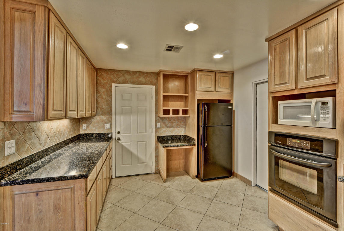 2906 E Danbury Rd, Phoenix, AZ 85032 photo 17
