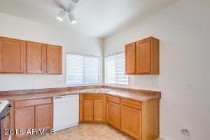 10404 E Baltimore Cir, Apache Junction, AZ 85120 photo 12