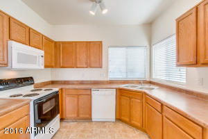 10404 E Baltimore Cir, Apache Junction, AZ 85120 photo 13