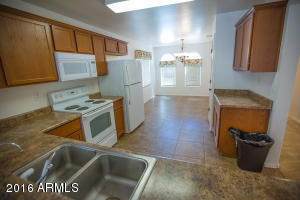 3963 E Maplewood St, Gilbert, AZ 85297 photo 7