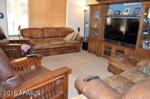 945 W Juniper Ave, Gilbert, AZ 85233 photo 4