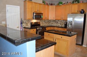 945 W Juniper Ave, Gilbert, AZ 85233 photo 2