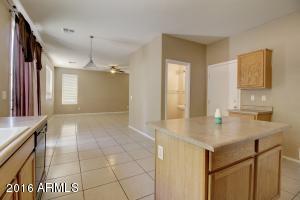 7007 S 38th Dr, Phoenix, AZ 85041 photo 8