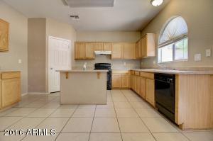 7007 S 38th Dr, Phoenix, AZ 85041 photo 5