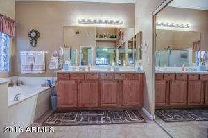 683 S Roanoke St, Gilbert, AZ 85296 photo 17