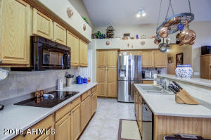 683 S Roanoke St, Gilbert, AZ 85296 photo 9