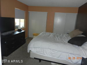 1025 E Oraibi --, Phoenix, AZ 85024 photo 8