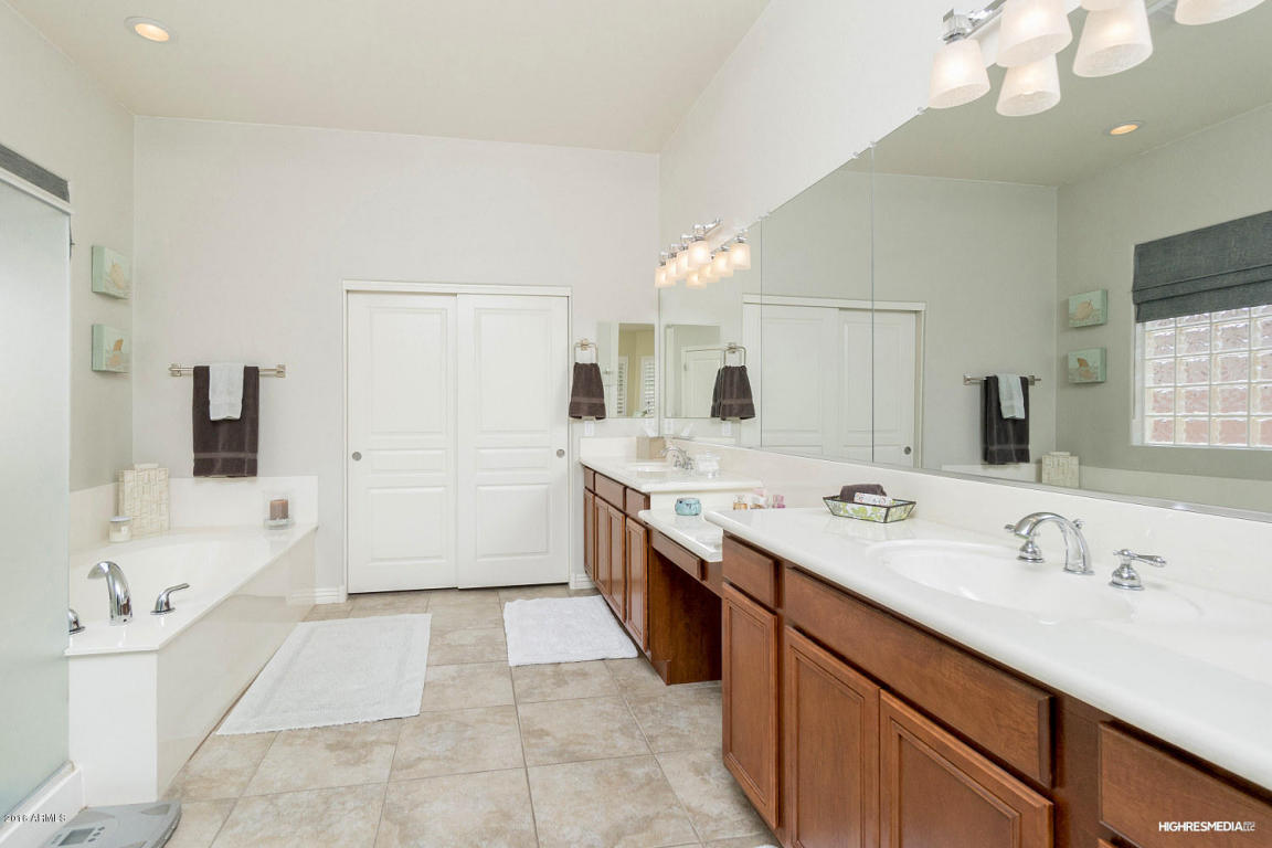 2020 W Spur Dr, Phoenix, AZ 85085 photo 17