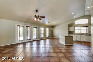522 S Burk St, Gilbert, AZ 85296 photo 8