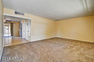 6812 N 38th Dr, Phoenix, AZ 85019 photo 4