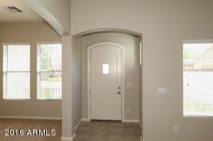 3158 S Seton Ave, Gilbert, AZ 85295 photo 2