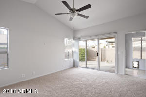 4240 E Siesta Ln, Phoenix, AZ 85050 photo 6