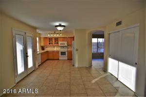 2000 S Bahama Dr, Gilbert, AZ 85295 photo 4