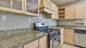 702 W Solano Dr, Phoenix, AZ 85013 photo 3