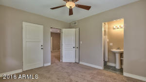 702 W Solano Dr, Phoenix, AZ 85013 photo 16