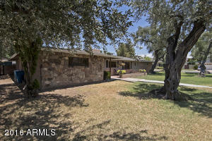 3232 E Hazelwood St, Phoenix, AZ 85018 photo 2