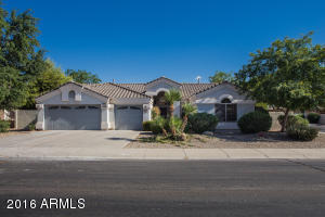 1505 E Oxford Ln, Gilbert, AZ 85295 photo 1