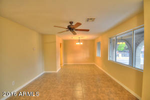 1822 E Pecan Rd, Phoenix, AZ 85040 photo 3
