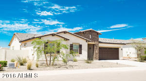 2910 E Iris Dr, Chandler, AZ 85286 photo 2