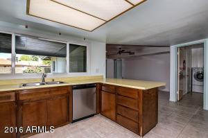 1884 E Auburn Dr, Tempe, AZ 85283 photo 9